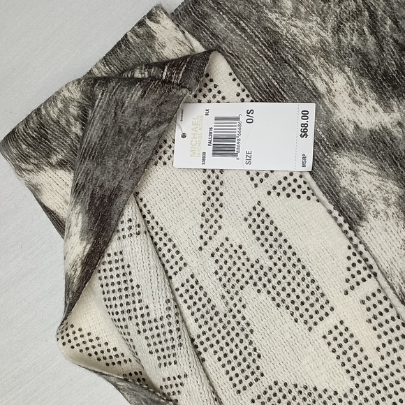 Michael Kors Authentic knit Infinity Scarf gray/white Reversible MK logo - Picture 2 of 2
